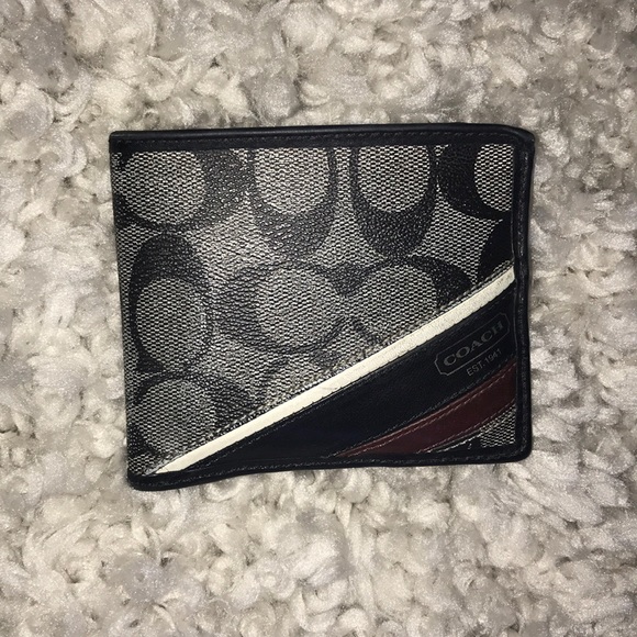 Coach Other - COACH WALLET  EUC 😍 Authentic